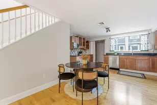 3 Mullins Ct, Cambridge, MA 02141 - Photo 6