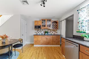 3 Mullins Ct, Cambridge, MA 02141 - Photo 10