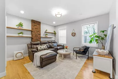 3 Mullins Ct #3, Cambridge, MA 02141 - Photo 2