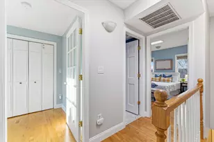 3 Mullins Ct, Cambridge, MA 02141 - Photo 14