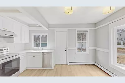 6 Balsamwood Ave, Billerica, MA 01821 - Photo 26