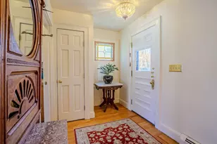 438 Merrimac St, Newburyport, MA 01950 - Photo 2