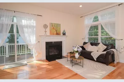 33 Boardwalk Dr #33, Andover, MA 01810 - Photo 2