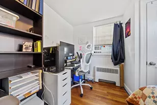 6 Garden Ct, Cambridge, MA 02138 - Photo 8