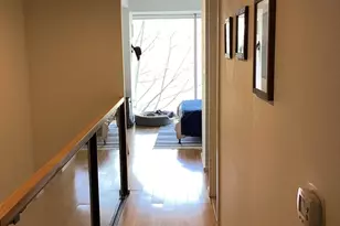 2 Earhart St, Cambridge, MA 02141 - Photo 8