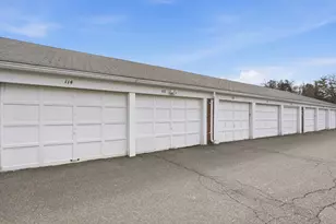 41 Jamestown Dr, Springfield, MA 01108 - Photo 40