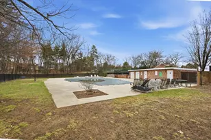 41 Jamestown Dr, Springfield, MA 01108 - Photo 38