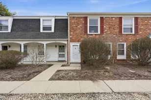 41 Jamestown Dr, Springfield, MA 01108 - Photo 2