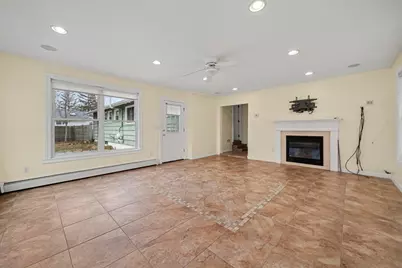 276 Oak St, Brockton, MA 02301 - Photo 8