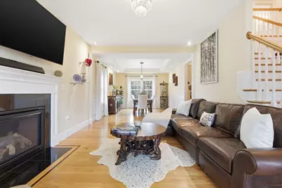 71 Lexington St, Burlington, MA 01803 - Photo 14