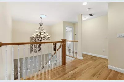 71 Lexington St, Burlington, MA 01803 - Photo 18