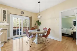 71 Lexington St, Burlington, MA 01803 - Photo 12
