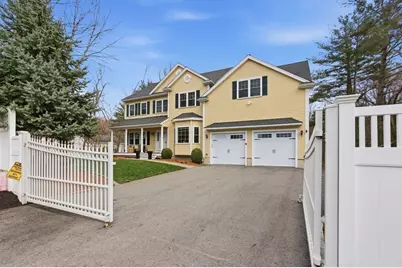 71 Lexington St, Burlington, MA 01803 - Photo 2