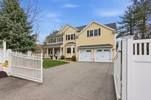 71 Lexington St, Burlington, MA 01803 - Photo 2