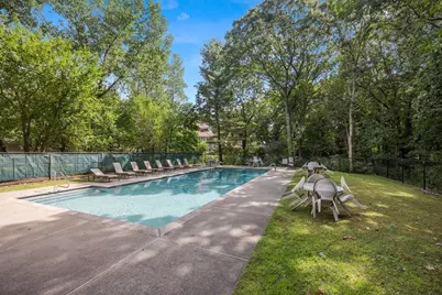 2 Douglass Green #2, Woburn, MA 01801 - Photo 32