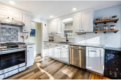 55 Lothrop Road, Reading, MA 01867 - Photo 10