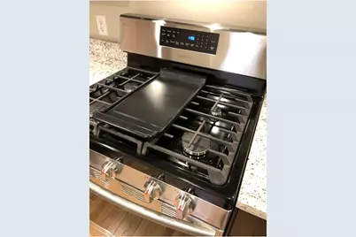 319 Spruce Street, Chelsea, MA 02150 - Photo 18