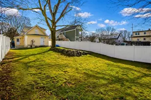 15 Buckingham St, Boston, MA 02136 - Photo 30