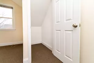 15 Buckingham St, Boston, MA 02136 - Photo 26