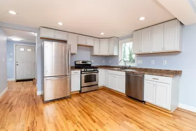 15 Buckingham St #2, Boston, MA 02136 - Photo 14