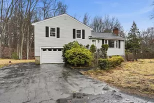 8 Ledgewood Dr, Canton, MA 02021 - Photo 2