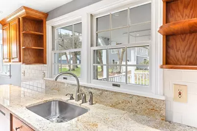 140 Oak St, Mansfield, MA 02048 - Photo 10