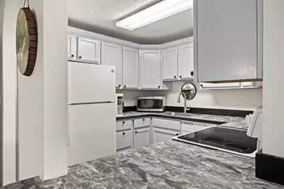 685 Oak Street #27-12, Brockton, MA 02301 - Photo 6