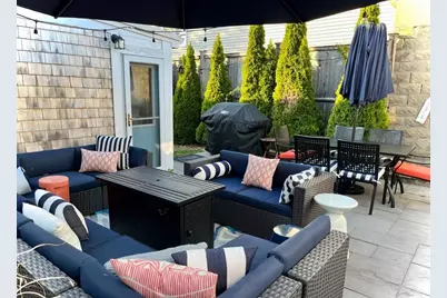 8 Quinsigamond Ave, Falmouth, MA 02540 - Photo 18