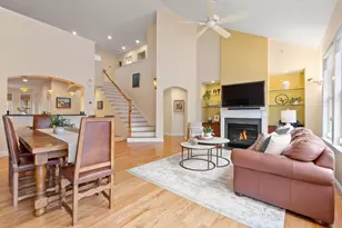 42 Seven Springs Ln, Burlington, MA 01803 - Photo 6