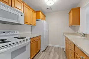 27 Hartland Way, Acton, MA 01720 - Photo 4