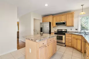 74 Kennedy Cir, Northbridge, MA 01534 - Photo 14