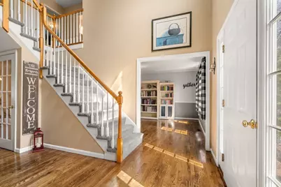 74 Kennedy Cir, Northbridge, MA 01534 - Photo 4