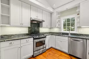 7 Russell St, Milton, MA 02186 - Photo 12