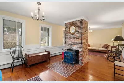 7 Russell St, Milton, MA 02186 - Photo 20