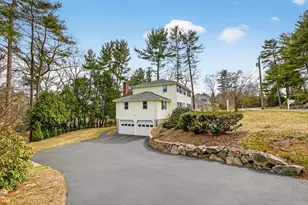 16 Eastmount Rd, Medfield, MA 02052 - Photo 4