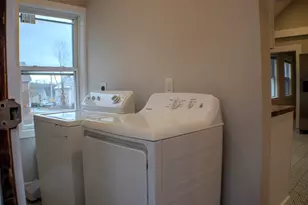 250 Ashburnham St, Fitchburg, MA 01420 - Photo 22