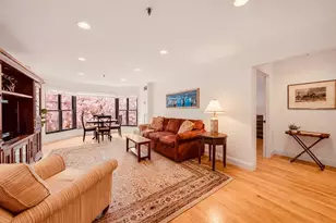 16 Harcourt St, Boston, MA 02116 - Photo 1