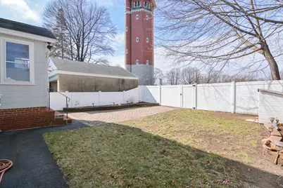 10 Yale St, Lawrence, MA 01841 - Photo 30