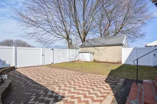 10 Yale St, Lawrence, MA 01841 - Photo 32