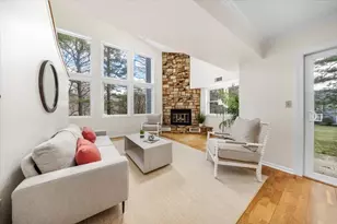 810 Tuckers Ln, Hingham, MA 02043 - Photo 4