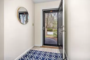 810 Tuckers Ln, Hingham, MA 02043 - Photo 2