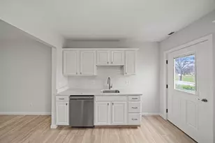 1 Salem St, Wakefield, MA 01880 - Photo 12