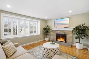 17 Daley St, Needham, MA 02494 - Photo 4