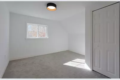 21 Irving St, Bellingham, MA 02019 - Photo 24