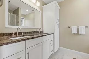 36 Pleasant St, Stoneham, MA 02180 - Photo 22