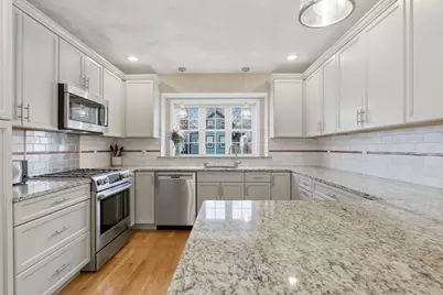 36 Pleasant St #B, Stoneham, MA 02180 - Photo 6