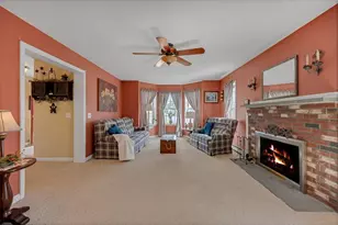 31 Glen Echo Shore Rd, Charlton, MA 01507 - Photo 10