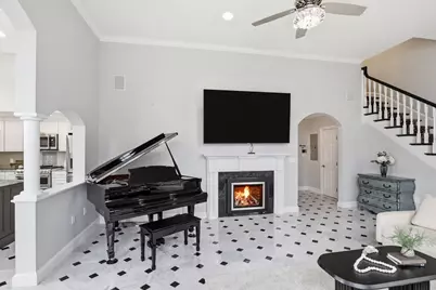 83 Church Street #15, Winchester, MA 01890 - Photo 4