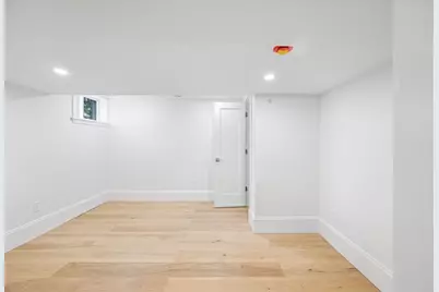 10 Beech St #1, Cambridge, MA 02140 - Photo 6