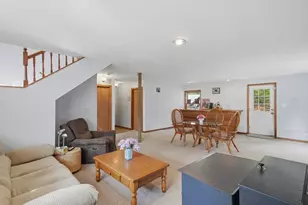 10 Lee Ave, Burlington, MA 01803 - Photo 32